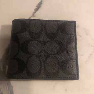 Men’s coach wallet